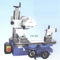 Universal Tool Grinding Machine